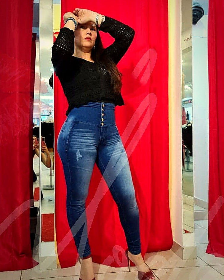 Mónica Ortiz, fundadora y CEO de Mokha Jeans